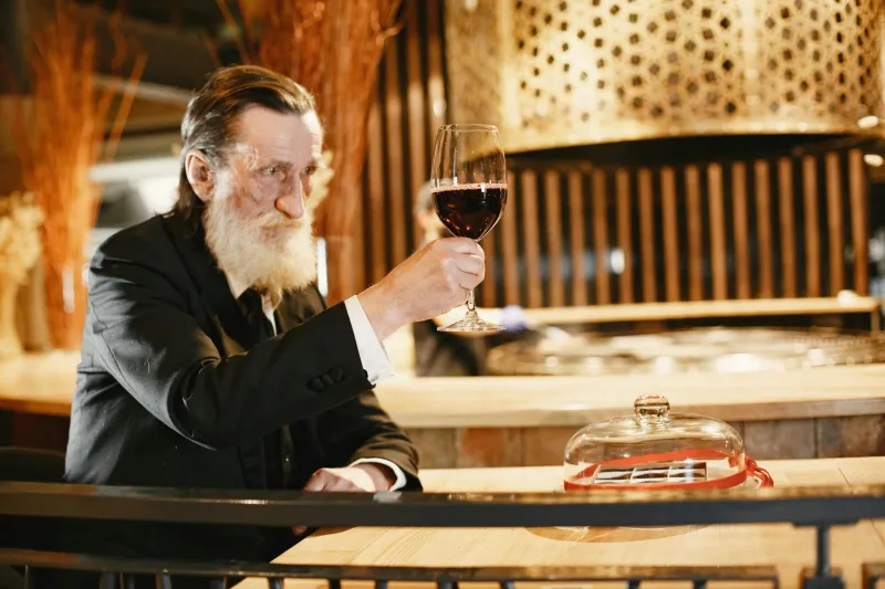 Guest-Facing Executives: How Service Excellence Is Redefining Leadership Pathways in British Hospitality