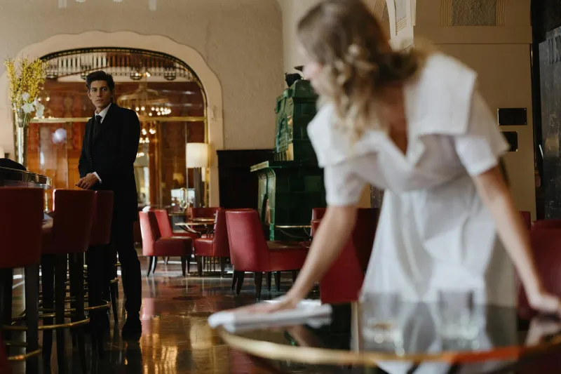 Timeless Techniques, Contemporary Careers: The Strategic Renaissance of Classical Service Skills in British Hospitality